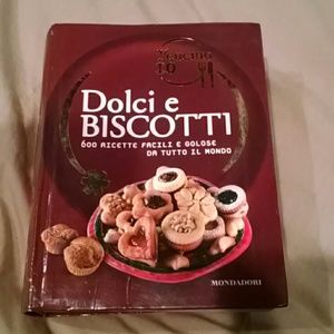 Italian biscotti recipe book